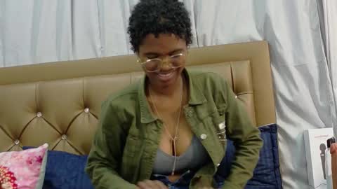 didoelizabeth online show from October 21, 2025, 7:03 pm