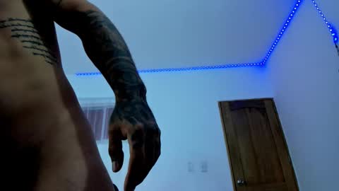 Snapshot of diego__cruz chatting on October 13, 2025, 12:38 pm Diego online show from October 13, 2025, 12:38 pm