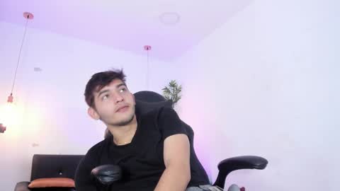 Diego rogue online show from December 11, 2024, 3:37 pm