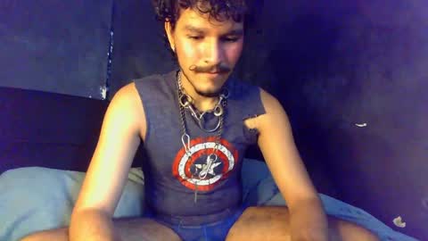 diemond_latinx98 online show from April 9, 2026, 12:21 pm