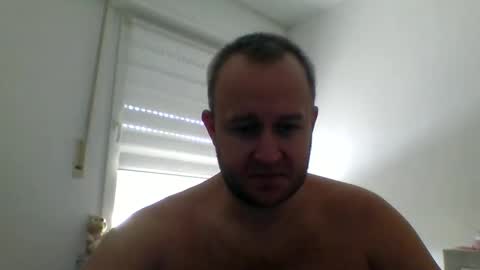Snapshot of dienummer10 chatting on September 13, 2025, 10:15 am dienummer10 online show from September 13, 2025, 10:15 am