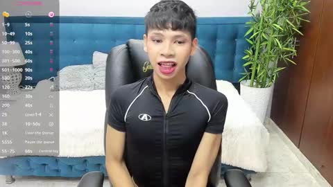 Snapshot of dilan_911 chatting on October 19, 2025, 5:35 pm DILAN online show from October 19, 2025, 5:35 pm