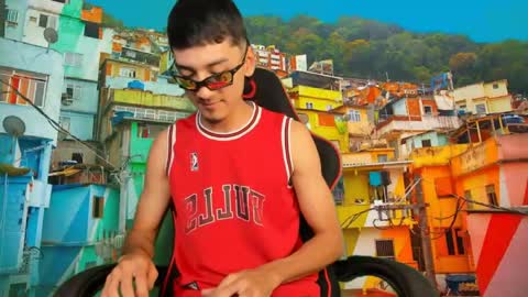 DILAN online show from May 4, 2026, 7:21 pm