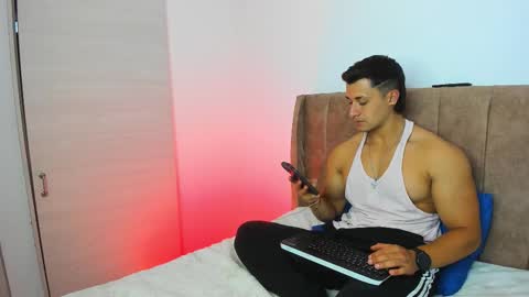 Dilan Coy online show from December 19, 2025, 10:17 pm
