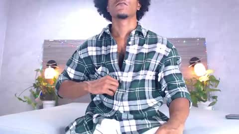dilan_hall online show from May 16, 2026, 12:18 am