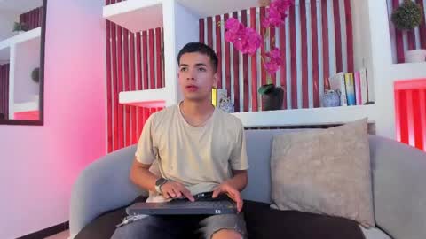 Snapshot of dilan_velvet chatting on May 30, 2026, 12:35 pm dilan_velvet online show from May 30, 2026, 12:35 pm