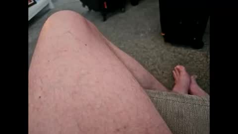 Snapshot of dilf232323 chatting on October 7, 2025, 9:50 am Dilf online show from October 7, 2025, 9:50 am