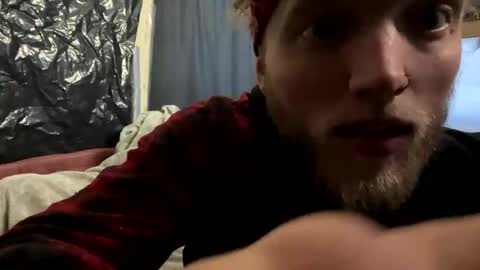 Snapshot of dilf_96 chatting on December 15, 2025, 10:25 pm Daddy online show from December 15, 2025, 10:25 pm