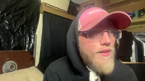 Snapshot of dilf_96 chatting on January 13, 2026, 3:56 am Daddy online show from January 13, 2026, 3:56 am