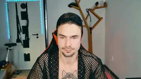 Snapshot of dilldoeass chatting on January 8, 2025, 12:47 pm Dario Dolce online show from January 8, 2025, 12:47 pm