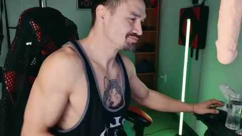 Snapshot of dilldoeass chatting on February 16, 2025, 10:21 am Dario Dolce online show from February 16, 2025, 10:21 am