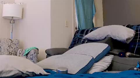 Snapshot of dilldough405 chatting on October 29, 2025, 2:36 am Dilldough405 online show from October 29, 2025, 2:36 am