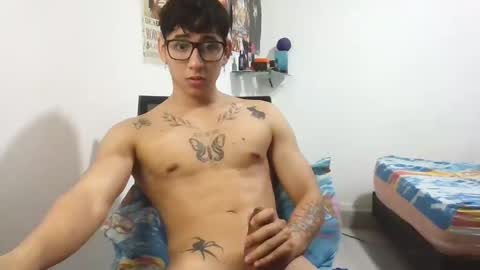 dillom420 online show from February 26, 2025, 5:31 am