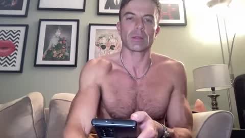 Snapshot of dillonwilde chatting on December 29, 2024, 8:26 pm Dillon online show from December 29, 2024, 8:26 pm