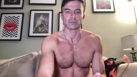 Snapshot of dillonwilde chatting on January 10, 2025, 8:26 pm Dillon online show from January 10, 2025, 8:26 pm