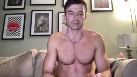 Snapshot of dillonwilde chatting on January 22, 2025, 8:28 pm Dillon online show from January 22, 2025, 8:28 pm