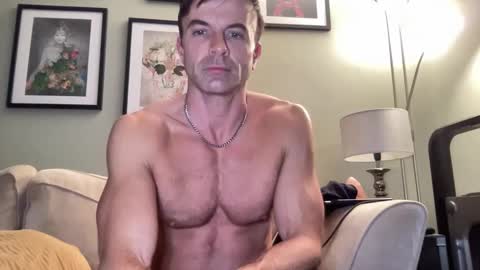 Snapshot of dillonwilde chatting on January 23, 2025, 8:35 pm Dillon online show from January 23, 2025, 8:35 pm