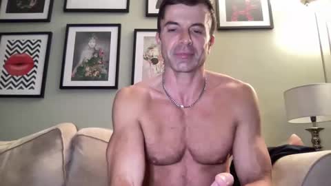 Snapshot of dillonwilde chatting on January 26, 2025, 8:45 pm Dillon online show from January 26, 2025, 8:45 pm