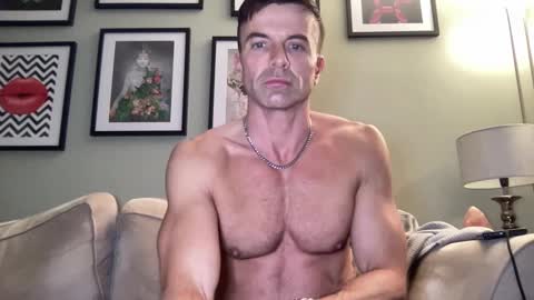 Snapshot of dillonwilde chatting on January 27, 2025, 8:07 pm Dillon online show from January 27, 2025, 8:07 pm