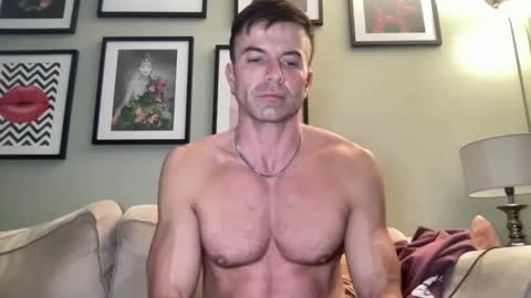 Snapshot of dillonwilde chatting on March 2, 2025, 8:29 pm Dillon online show from March 2, 2025, 8:29 pm