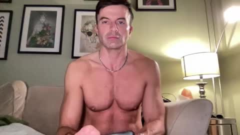 Snapshot of dillonwilde chatting on September 26, 2025, 8:02 pm Dillon online show from September 26, 2025, 8:02 pm