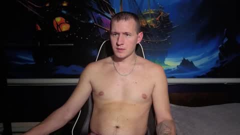 Snapshot of dimastyzzz chatting on December 21, 2025, 6:26 pm Dimetriusen online show from December 21, 2025, 6:26 pm