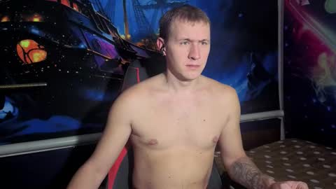 Snapshot of dimastyzzz chatting on February 4, 2026, 5:19 pm Dimetriusen online show from February 4, 2026, 5:19 pm