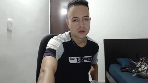 Snapshot of dimitri_quiet chatting on December 22, 2024, 5:12 am Dimitri online show from December 22, 2024, 5:12 am