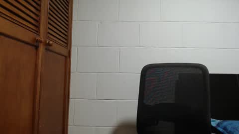 Snapshot of dimitri_quiet chatting on February 12, 2026, 3:34 am Dimitri online show from February 12, 2026, 3:34 am