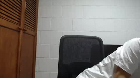 Snapshot of dimitri_quiet chatting on February 27, 2026, 8:14 am Dimitri online show from February 27, 2026, 8:14 am