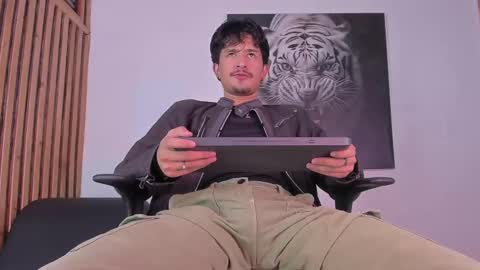 Dimitri online show from October 9, 2025, 7:45 pm