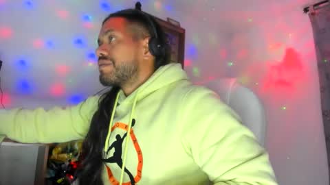 dimitry kyle mucle online show from November 30, 2025, 2:04 am