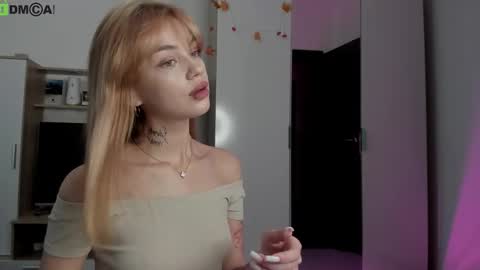 Dina online show from November 9, 2025, 8:23 am