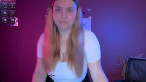 Snapshot of dina_bloom chatting on January 14, 2026, 5:29 pm dina_bloom online show from January 14, 2026, 5:29 pm