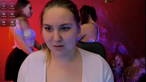 Snapshot of dina_bloom chatting on January 31, 2026, 7:45 pm dina_bloom online show from January 31, 2026, 7:45 pm