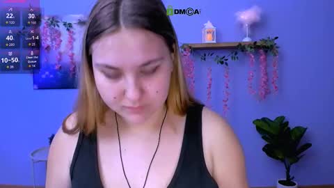 Snapshot of dina_bloom chatting on February 8, 2026, 8:01 pm dina_bloom online show from February 8, 2026, 8:01 pm