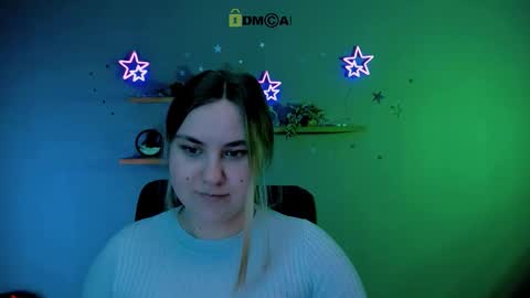 Snapshot of dina_bloom chatting on February 17, 2026, 9:10 pm dina_bloom online show from February 17, 2026, 9:10 pm