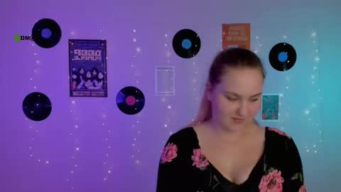 Snapshot of dina_bloom chatting on February 23, 2026, 8:06 pm dina_bloom online show from February 23, 2026, 8:06 pm