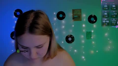 Snapshot of dina_bloom chatting on March 6, 2026, 8:27 pm dina_bloom online show from March 6, 2026, 8:27 pm