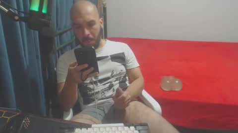 Snapshot of dinchtcams chatting on February 7, 2025, 7:07 am Dincht online show from February 7, 2025, 7:07 am