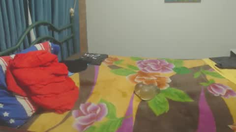 Snapshot of dinchtcams chatting on October 25, 2025, 9:06 am Dincht online show from October 25, 2025, 9:06 am