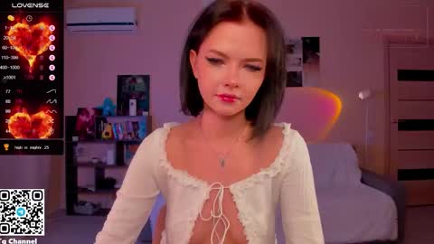 Snapshot of dindin_ chatting on February 1, 2026, 11:31 am Jessie online show from February 1, 2026, 11:31 am