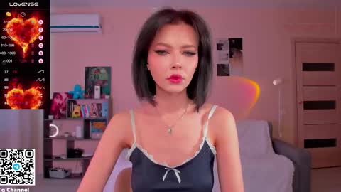 Snapshot of dindin_ chatting on February 2, 2026, 5:39 am Jessie online show from February 2, 2026, 5:39 am