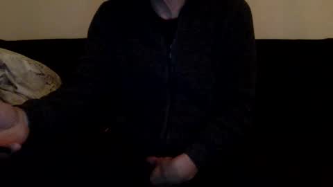 dinnerout1111 online show from January 22, 2025, 7:25 am