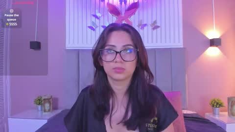 Snapshot of diosa_cristal chatting on December 20, 2024, 9:43 am Cristal online show from December 20, 2024, 9:43 am
