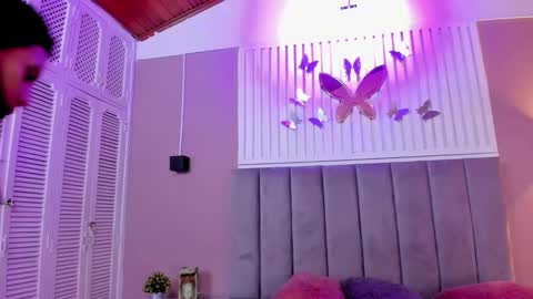 Snapshot of diosa_cristal chatting on January 11, 2025, 3:23 am Cristal online show from January 11, 2025, 3:23 am