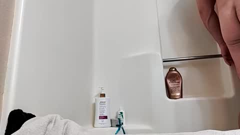 DIPSTIK online show from October 23, 2025, 8:57 am