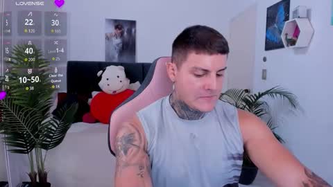 Snapshot of dirty_boy__ chatting on October 17, 2025, 6:32 pm johny online show from October 17, 2025, 6:32 pm