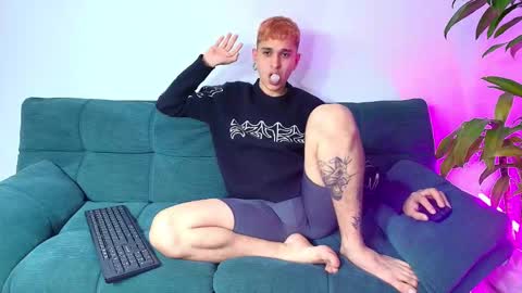 Snapshot of dirtyandsweet_ chatting on February 7, 2025, 6:56 pm David Julian independent online show from February 7, 2025, 6:56 pm