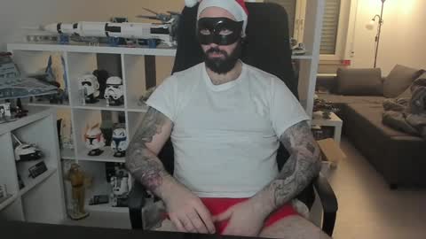 Snapshot of dirtybalws chatting on December 22, 2024, 11:41 pm Robert online show from December 22, 2024, 11:41 pm